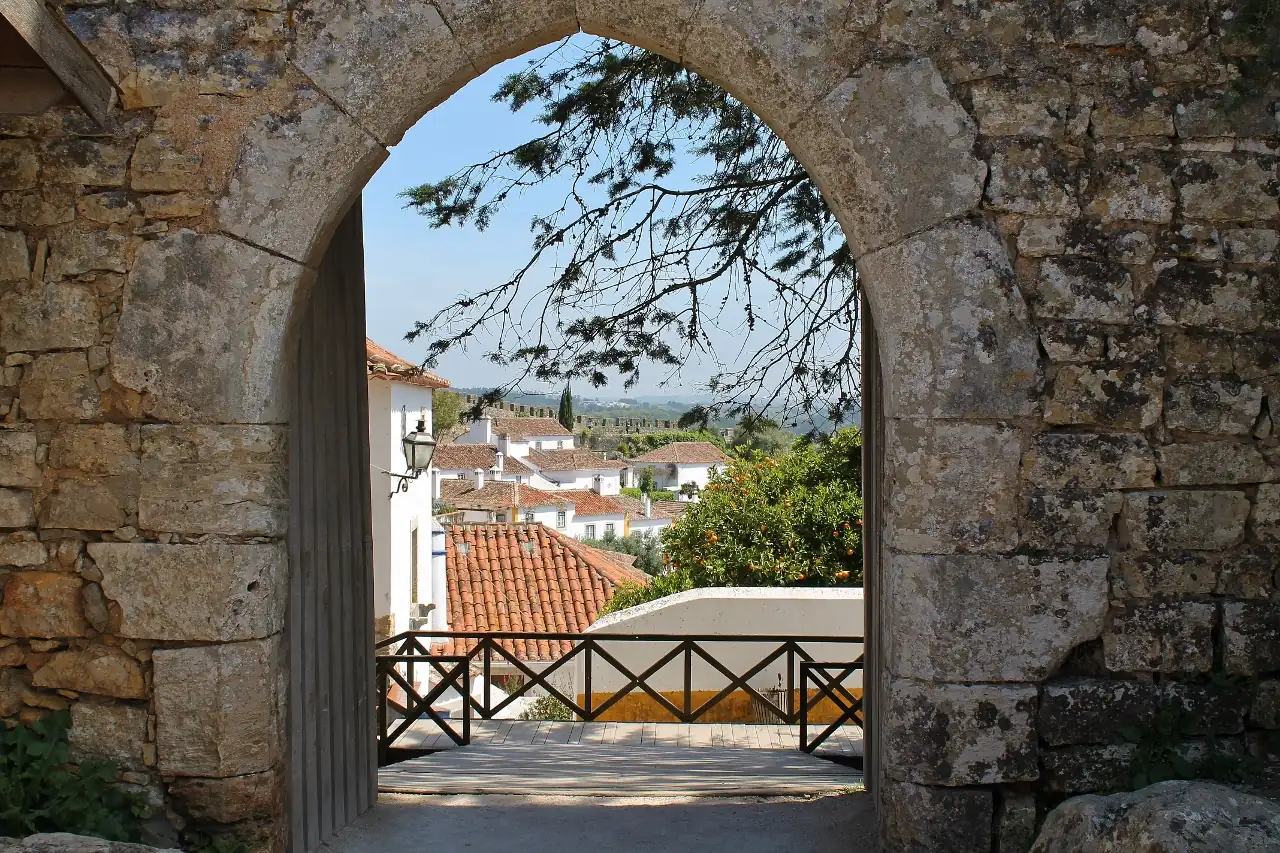 Mittelalterliche Mauern und barocke Wunder: Entdeckung von Óbidos & Mafra - photo 1